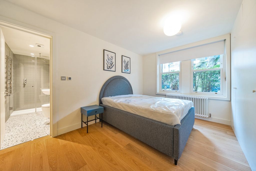 Property photo 3 of 10 1135082 (12)