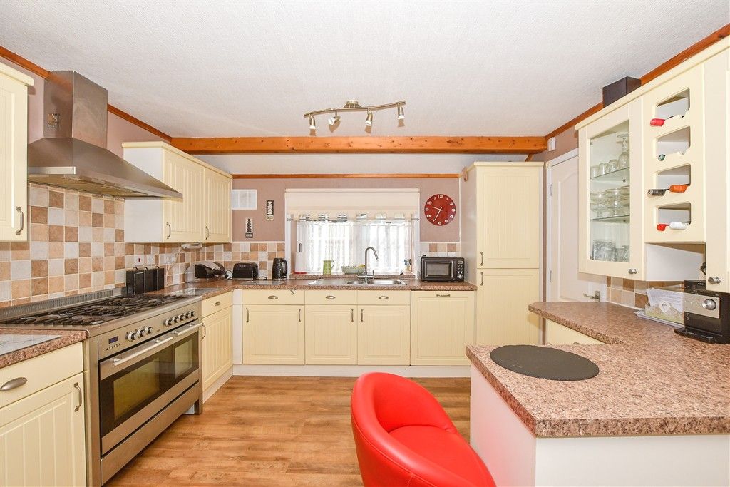 Property photo 3 of 9 Kitchen/Diner