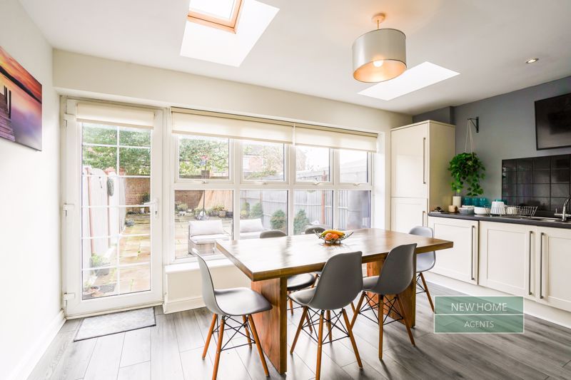 Property photo 2 of 27 Photo 11