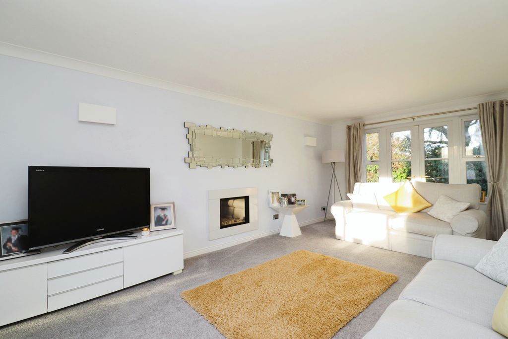 Property photo 3 of 22