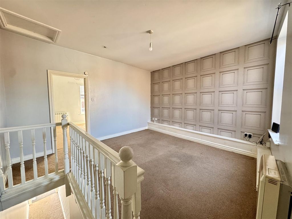 Property photo 3 of 7 Garnet3.Jpg