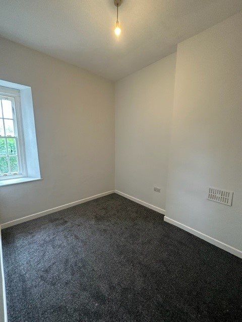 Property photo 3 of 6 10