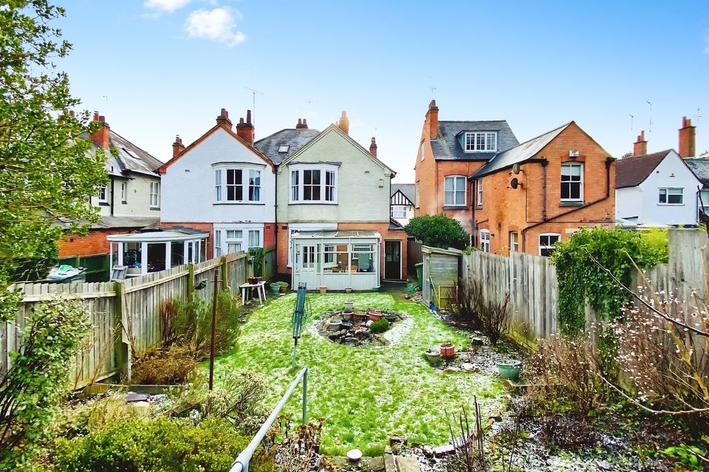 Property photo 2 of 27