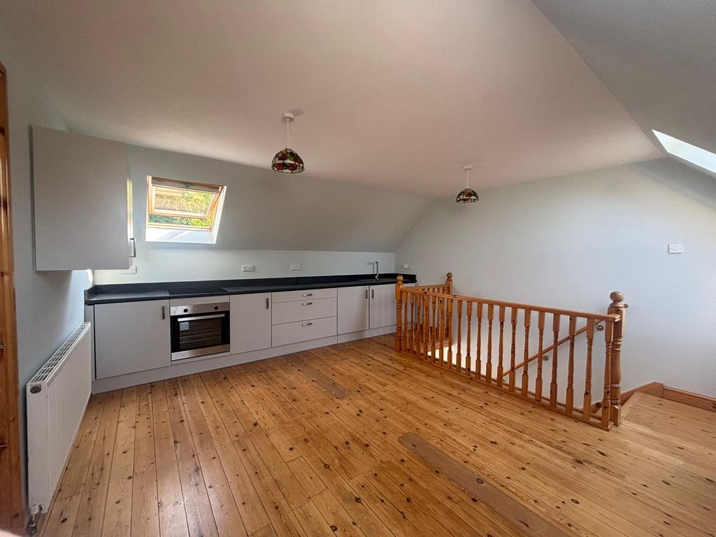 Property photo 1 of 11 Image