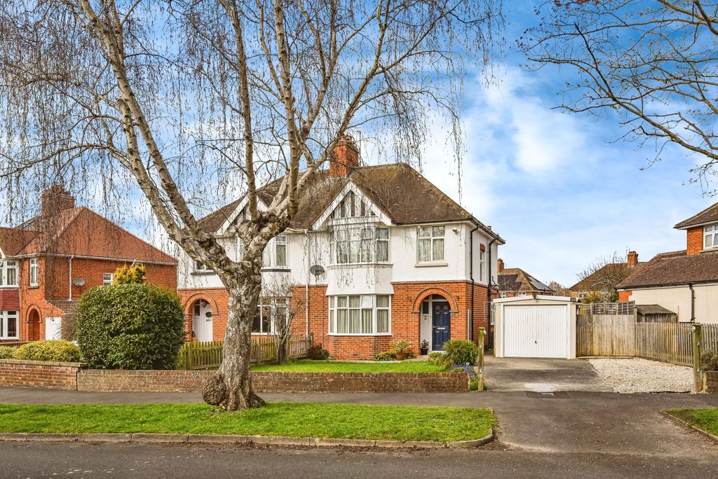 Property photo 2 of 16
