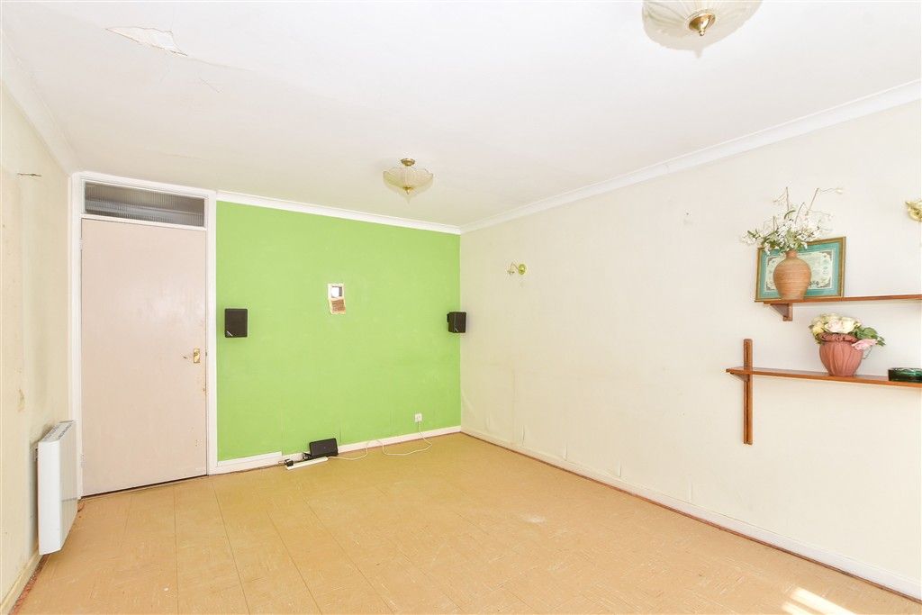 Property photo 3 of 13 Lounge/Dining Room