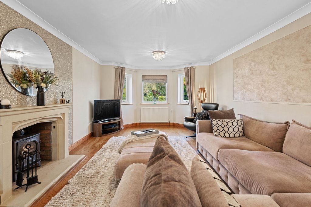 Property photo 3 of 50