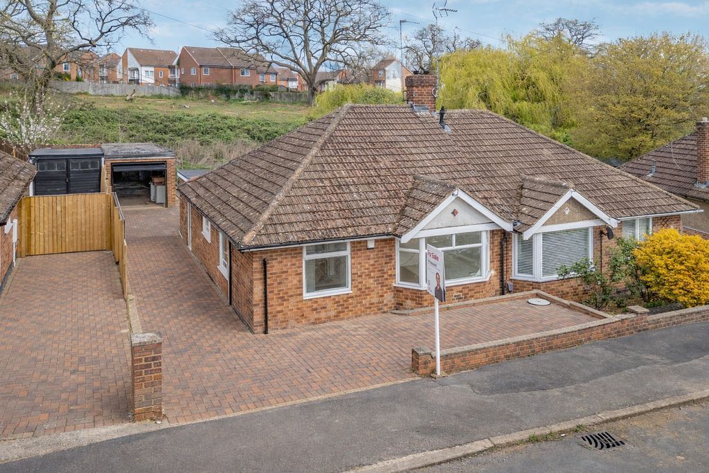 Property photo 2 of 16