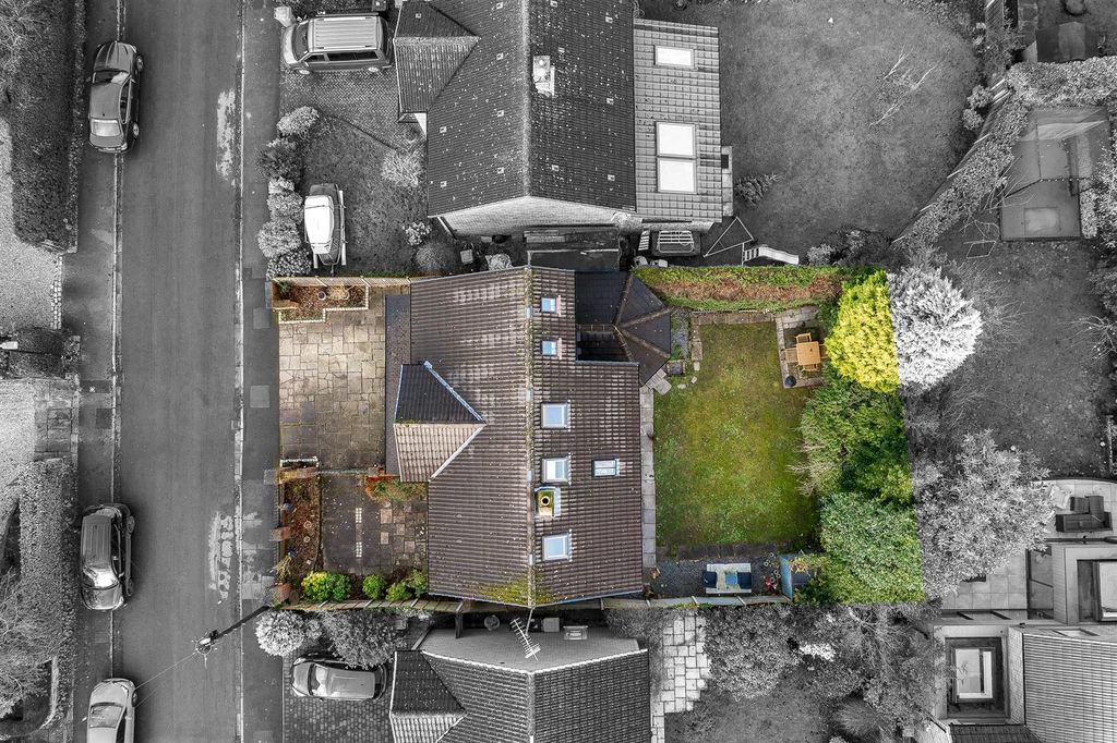 Property photo 2 of 29