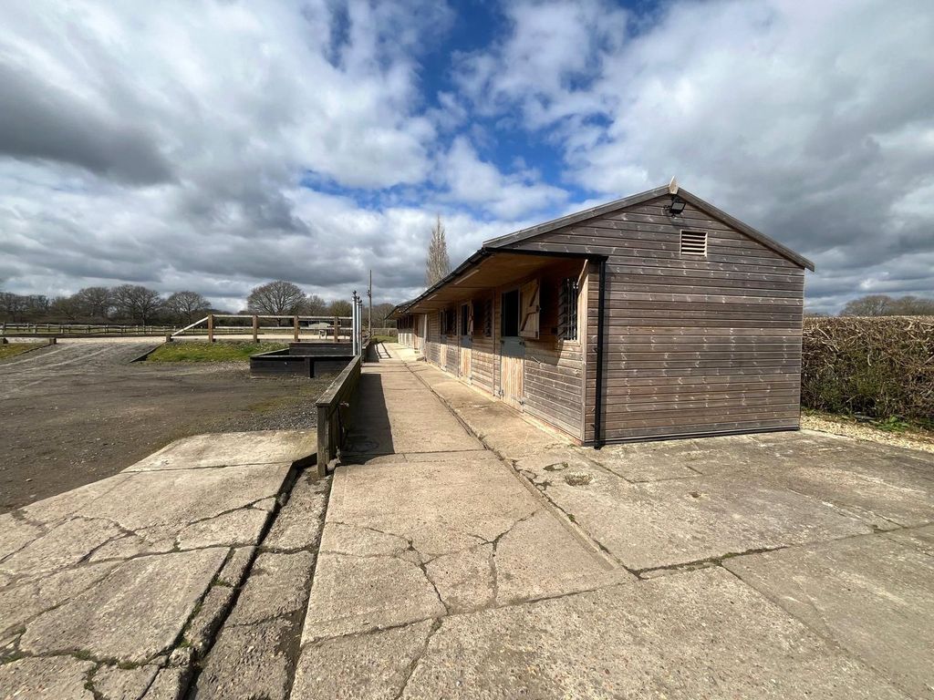 Property photo 3 of 22 Picture No. 01