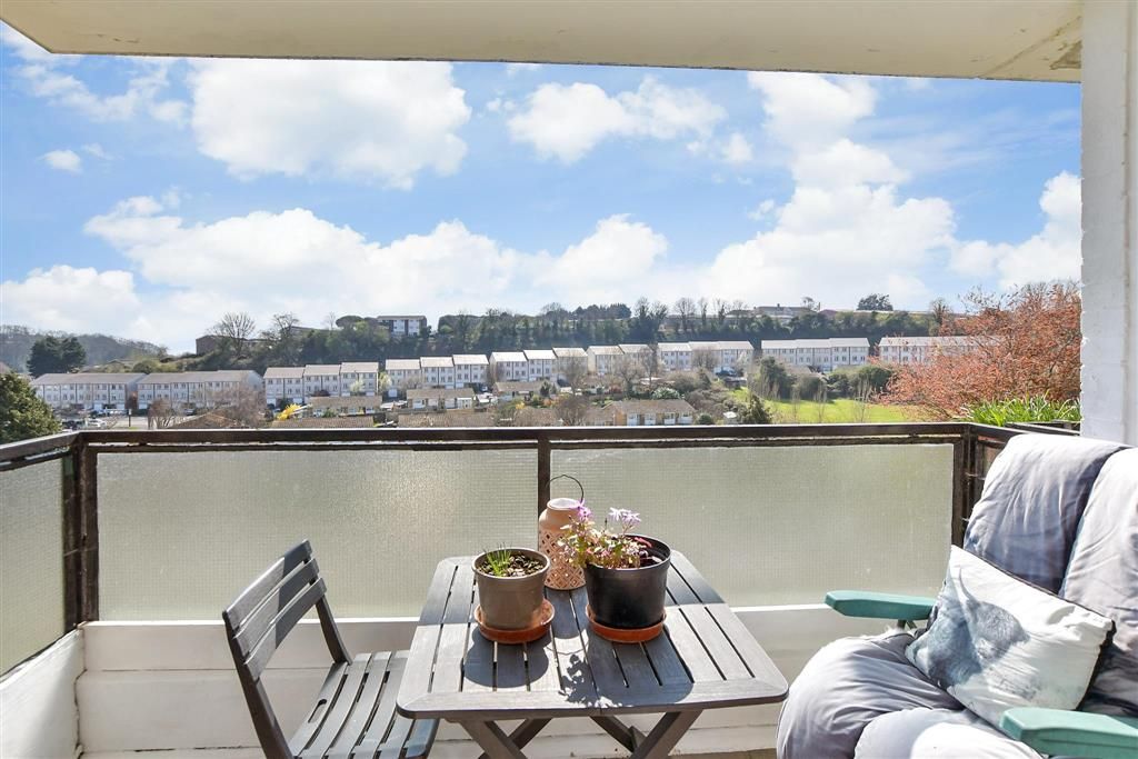 Property photo 2 of 7 External (Web)