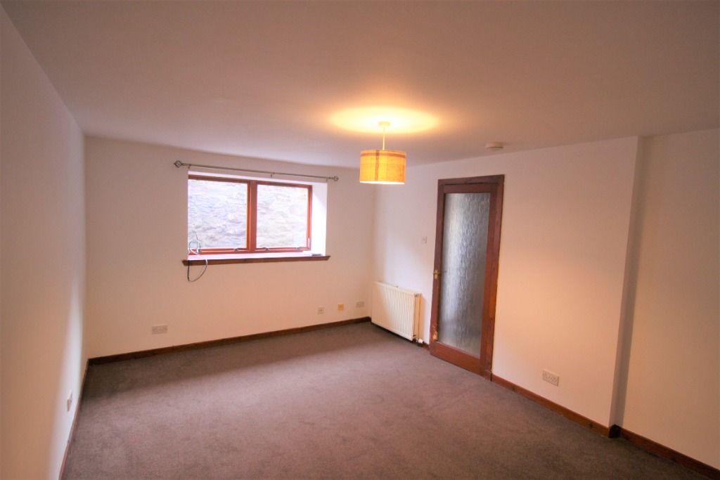 Property photo 2 of 11 Photo 2