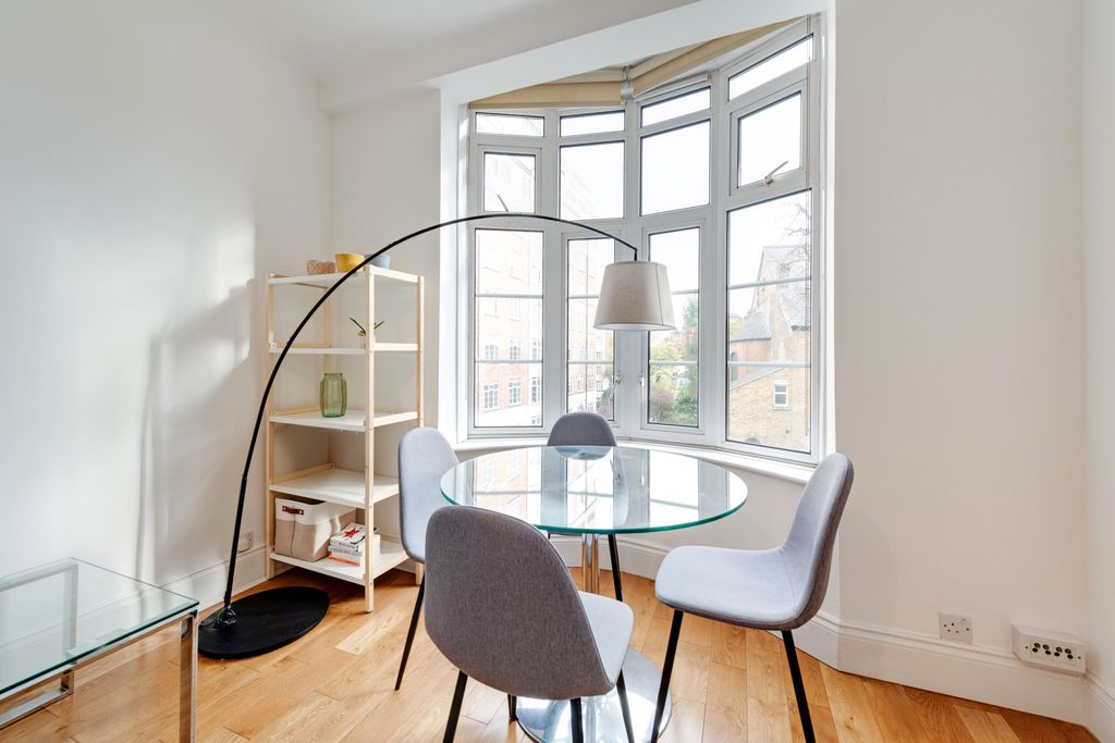 Property photo 2 of 12 Picture No. 23