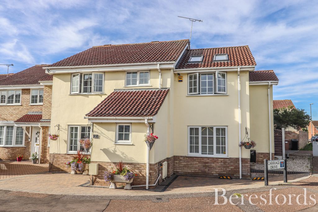 Property photo 1 of 21 Front