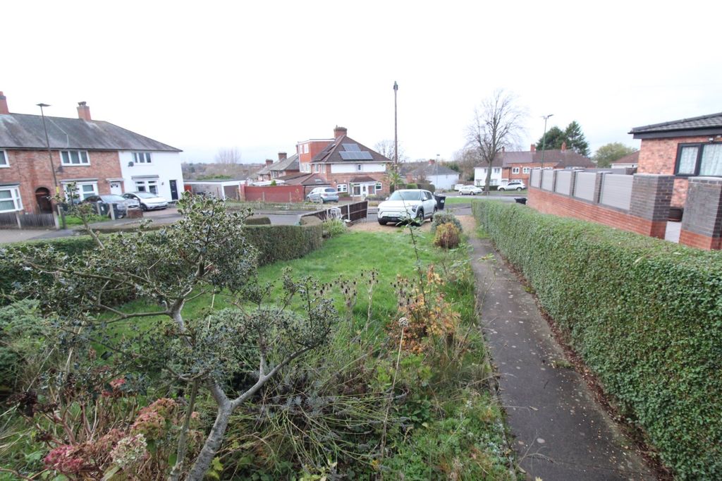 Property photo 2 of 9 Front Garden