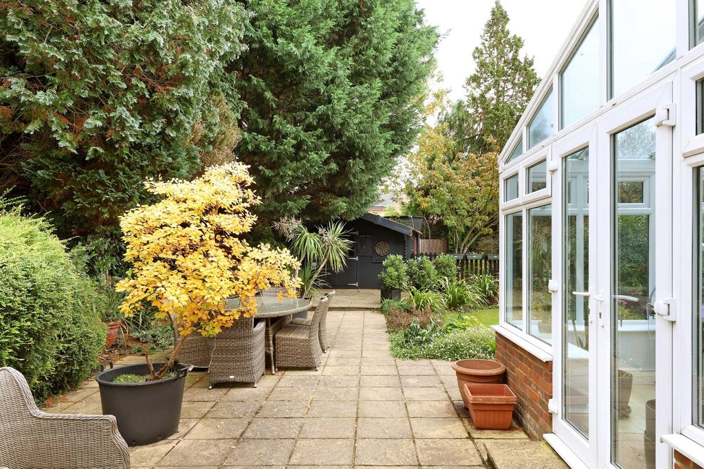 Additional image 24 of 6 bed detached house for saleSeeleys Close, Beaconsfield, Buckinghamshire HP9