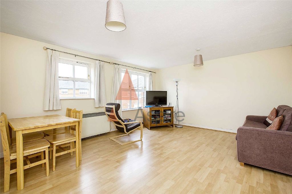 Property photo 3 of 5 Picture No. 02