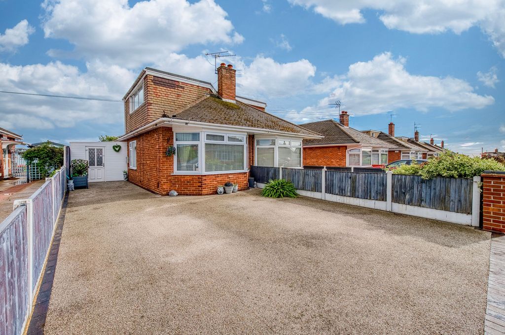 Property photo 1 of 27