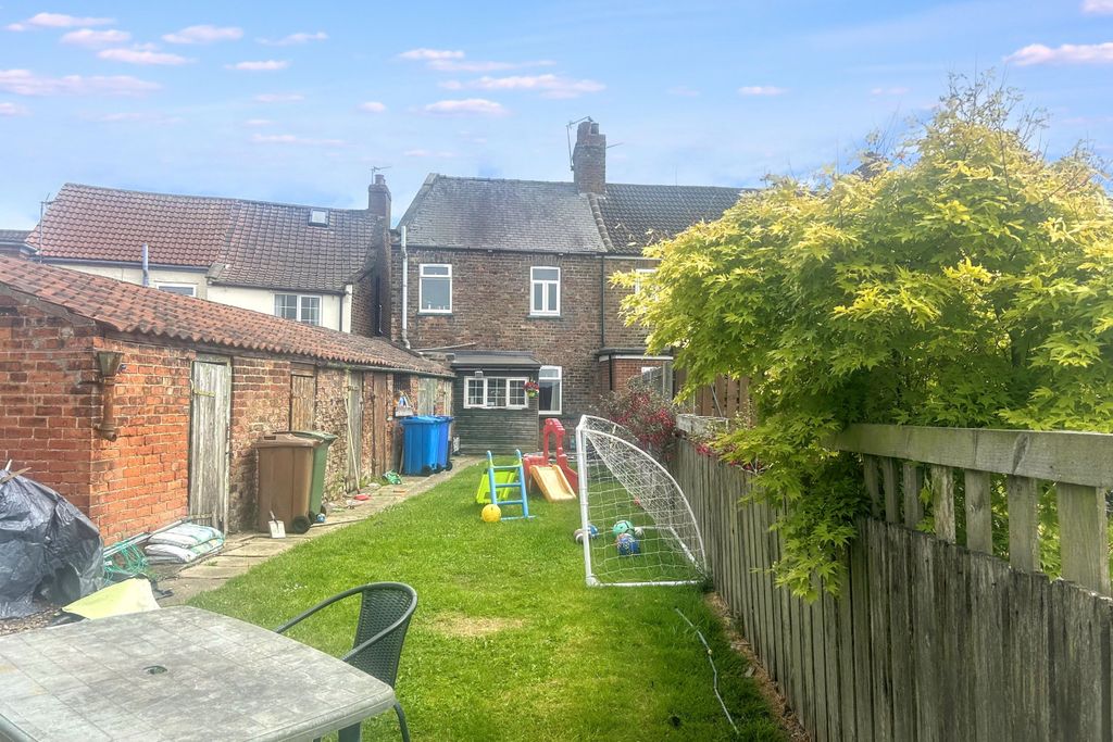 Property photo 2 of 2 95 High Street, Swinefleet, Goole, North Humberside, Dn14 8Ah