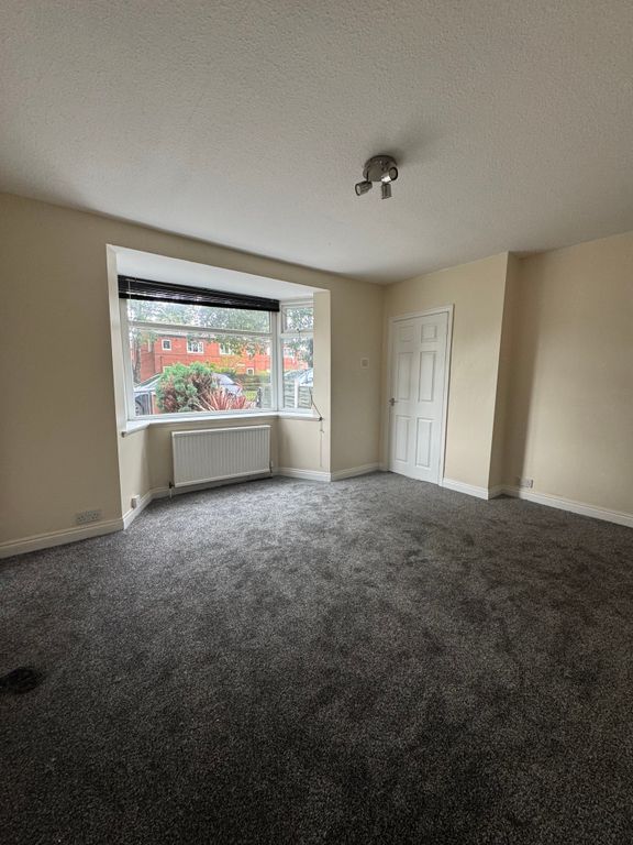 Property photo 2 of 10 Living Room