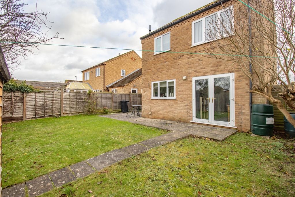 Property photo 2 of 18 4063814