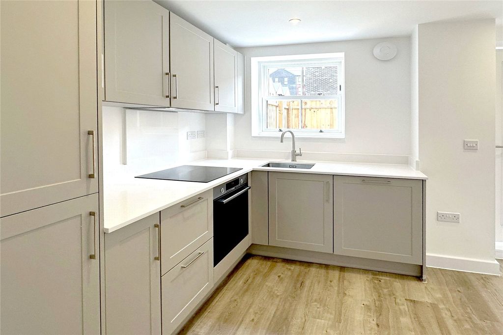 Property photo 3 of 9 Picture No. 05