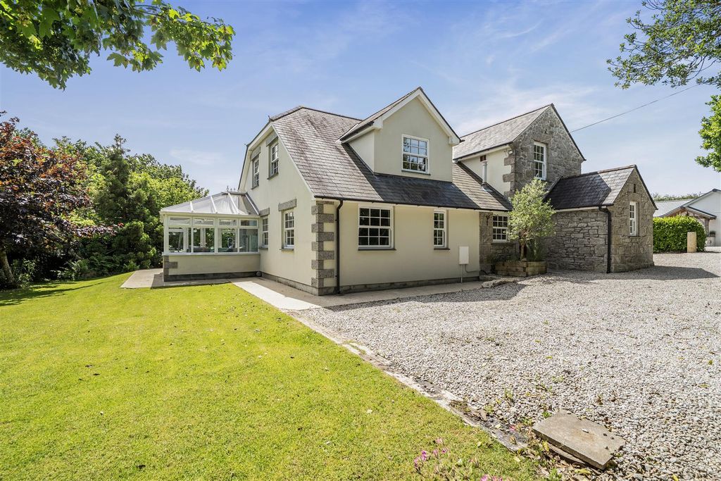 Property photo 2 of 59 1473192-5-6A281A5F306A9.Jpg