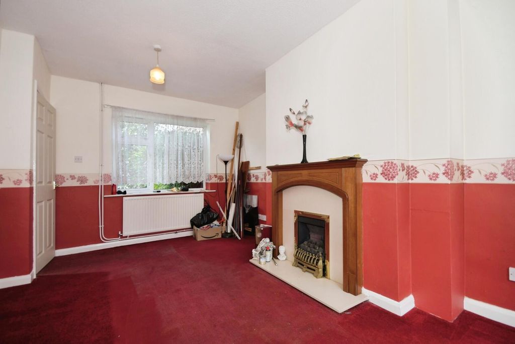 Property photo 3 of 16 Living Room