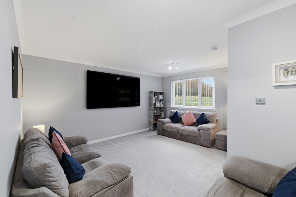 Property photo 2 of 22 Property Image 2