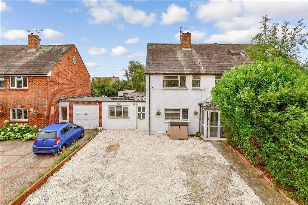 Property photo 2 of 19 External Web 1