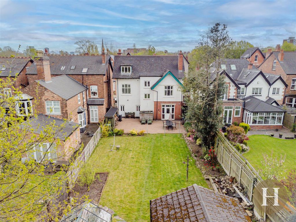 Property photo 3 of 39 Hadleigh Estate Agents-53.Jpg