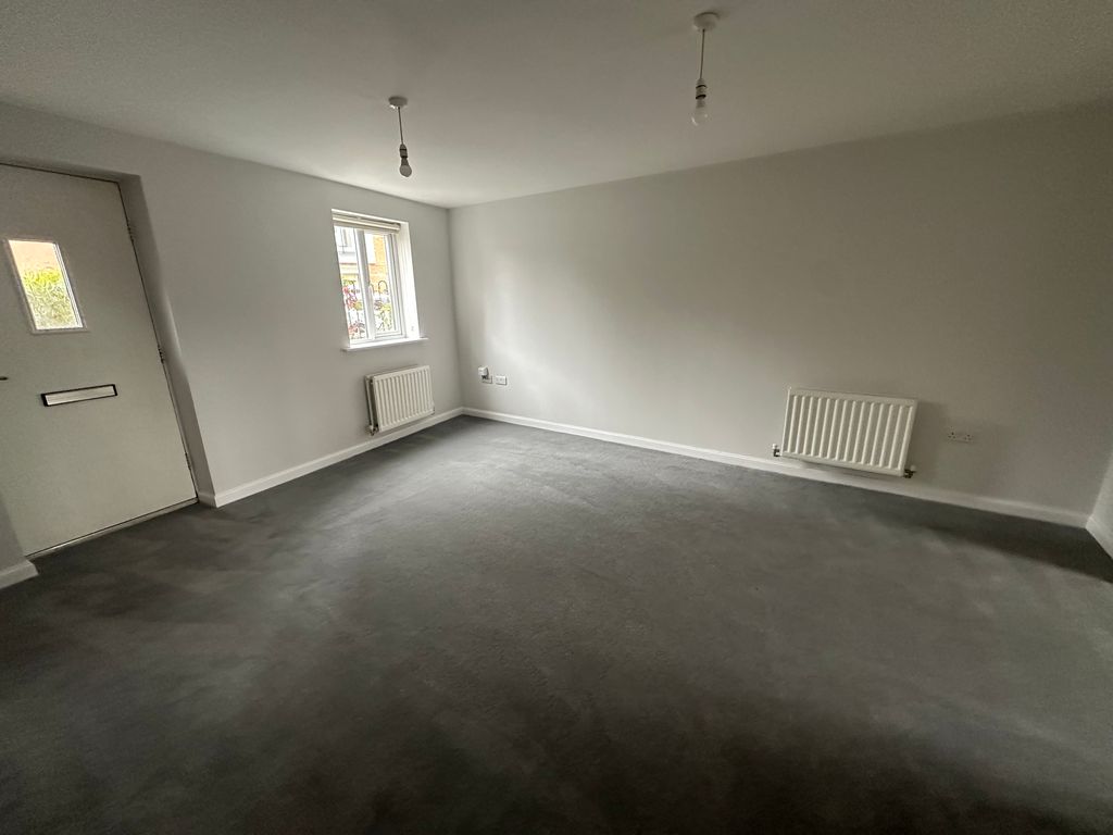 Property photo 2 of 6 Living Room