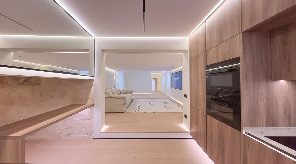 Property photo 3 of 11 003.Jpg