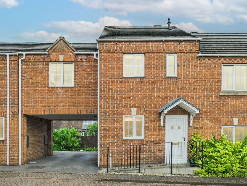 Property photo 1 of 17 Front