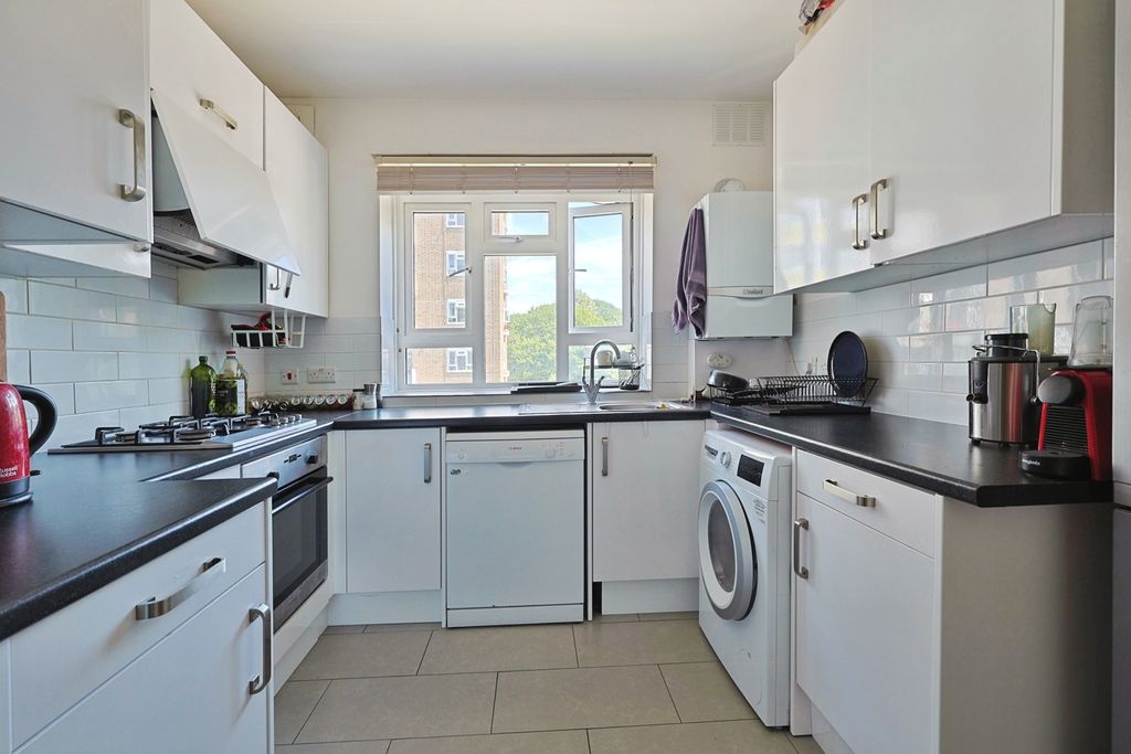 Property photo 3 of 13 Pbox-Img.Jpg