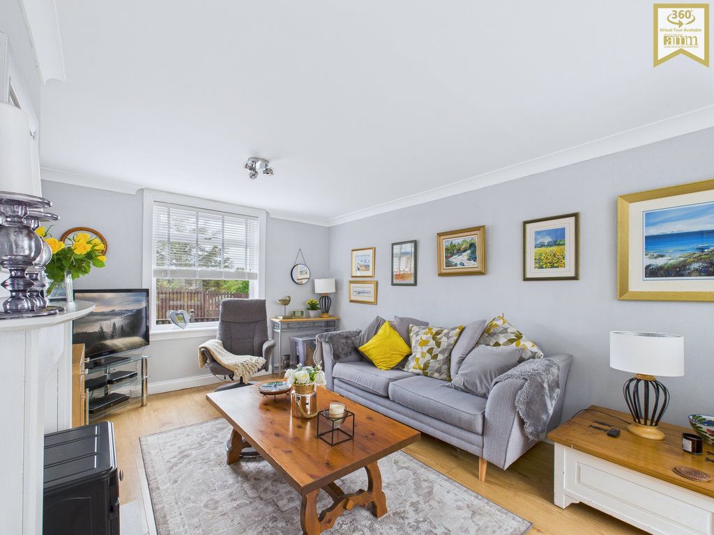 Property photo 2 of 20