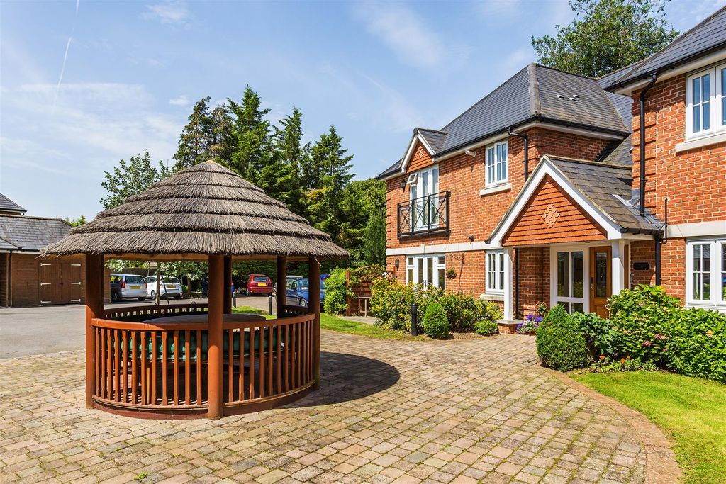 Property photo 1 of 39 1-Warren-Court-15.Jpg