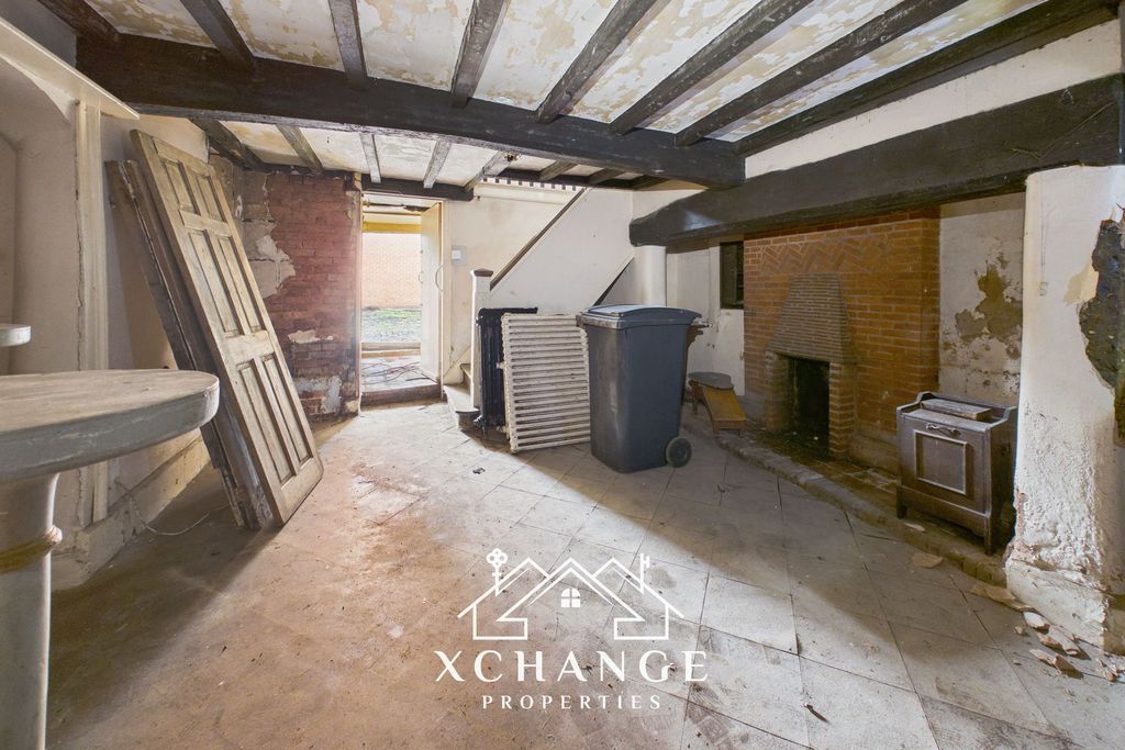 Property photo 2 of 16