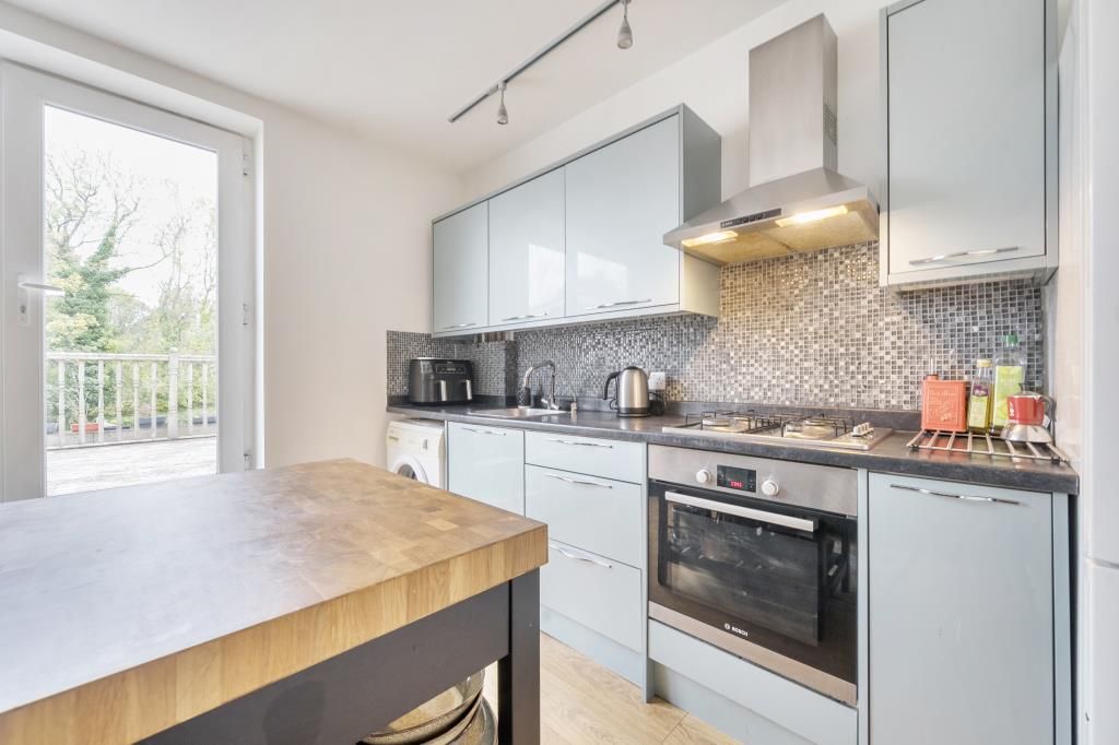 Property photo 2 of 20 Kitchen