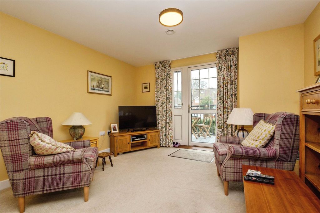 Property photo 3 of 19 Picture No. 07