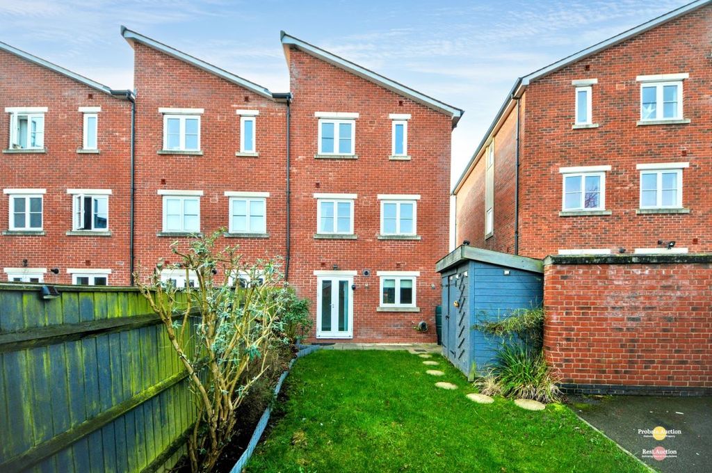 Property photo 3 of 23