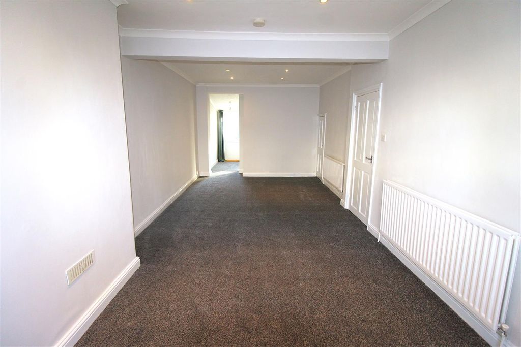 Property photo 3 of 12 Lounge_2.Jpg