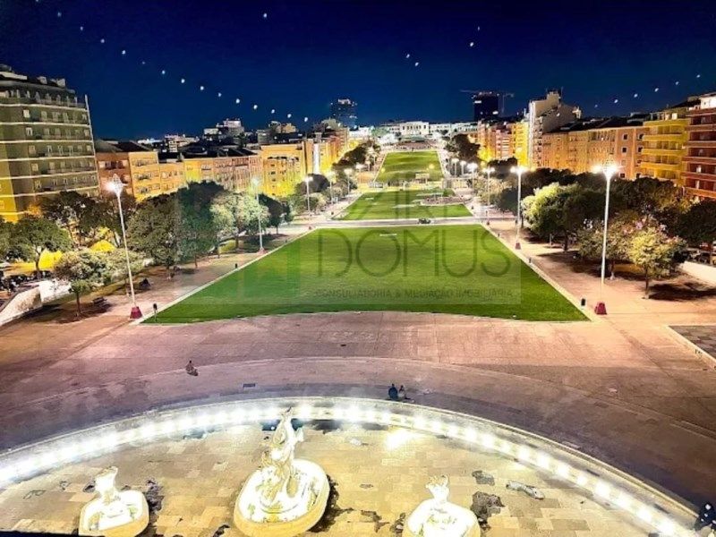 Property photo 1 of 33