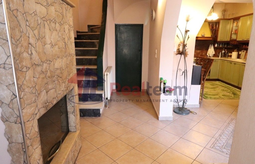 Property photo 1 of 25