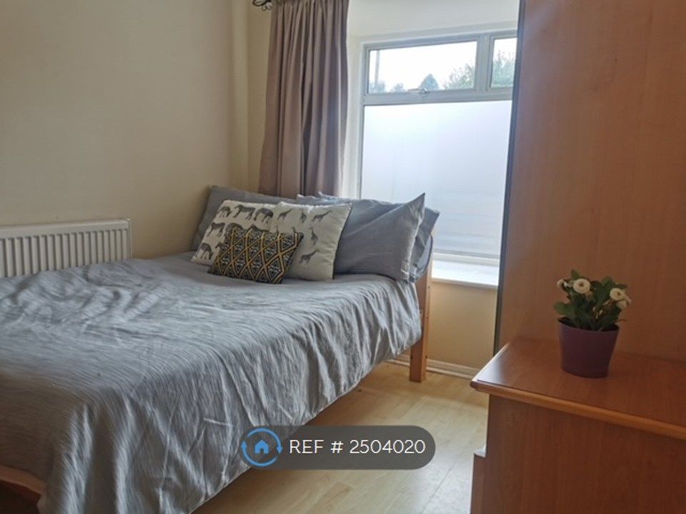 Property photo 3 of 6