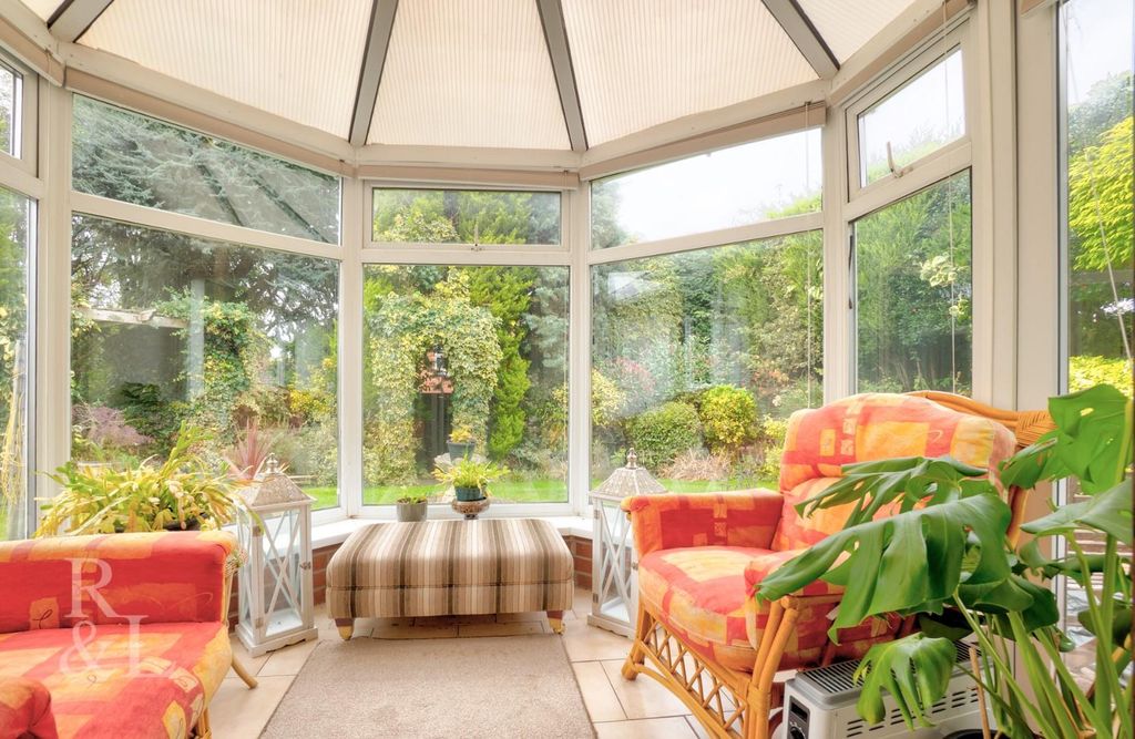 Property photo 2 of 27 41, Cambrian Way  (6).Jpg