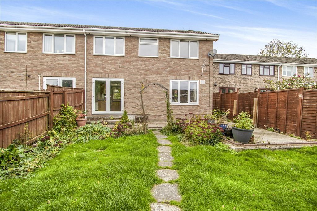 Property photo 1 of 11 Picture No. 18