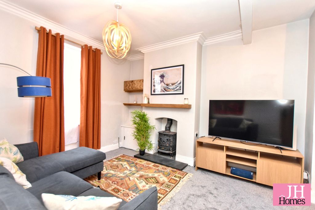 Property photo 2 of 15