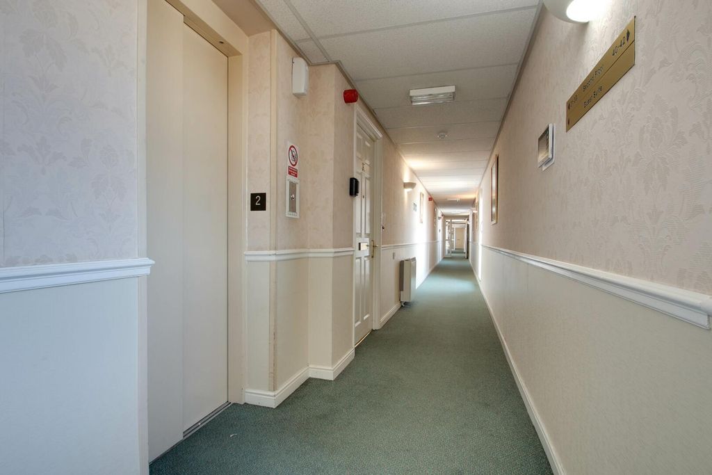 Property photo 3 of 18 Hallway