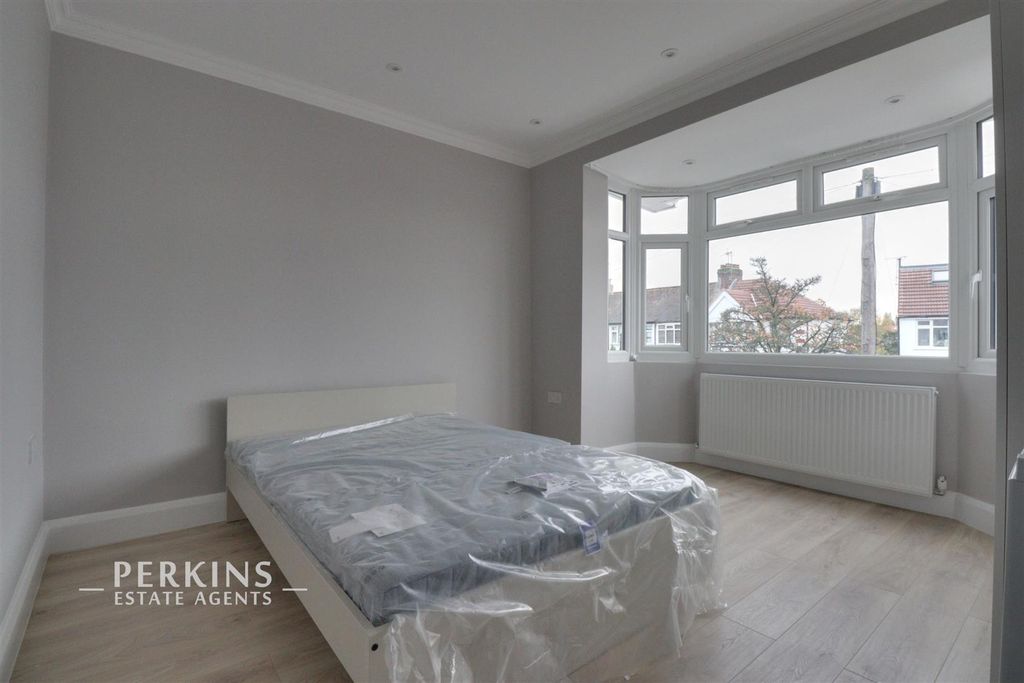 Property photo 1 of 5 B4.Jpg